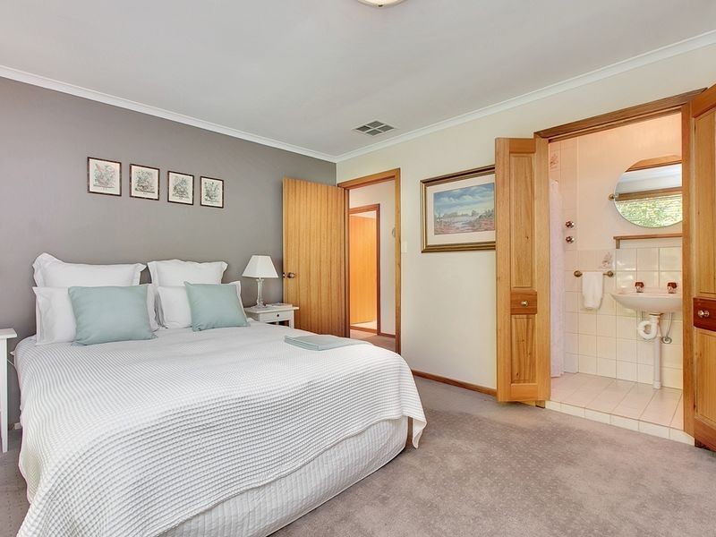 16 Vista Terrace, Stirling SA 5152