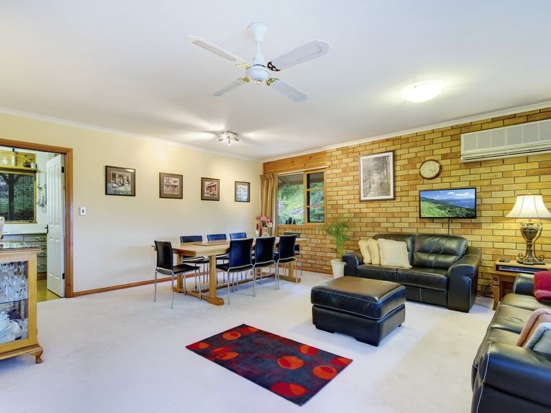 8 Driffield Road, Bridgewater SA 5155