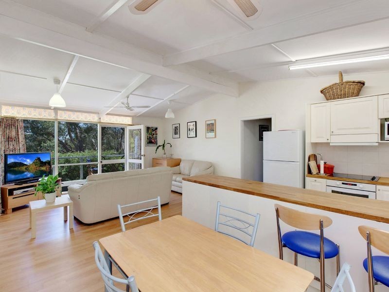 103 Cave Avenue, Bridgewater SA 5155