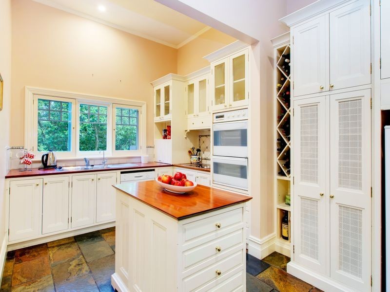 24 Madeline Road, Stirling SA 5152