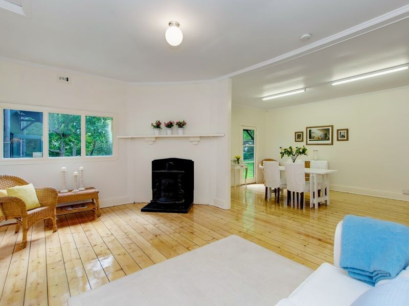 24 Madeline Road, Stirling SA 5152