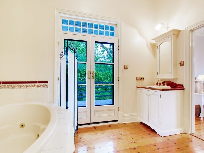 24 Madeline Road, Stirling SA 5152