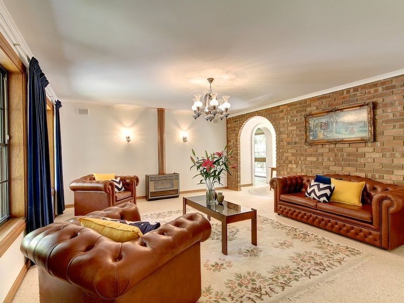 8 Cox Creek Road, Crafers SA 5152