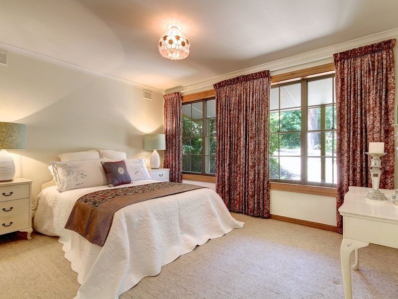 8 Cox Creek Road, Crafers SA 5152