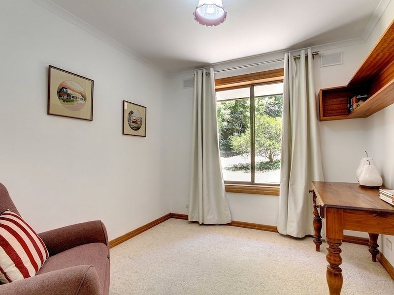 8 Cox Creek Road, Crafers SA 5152
