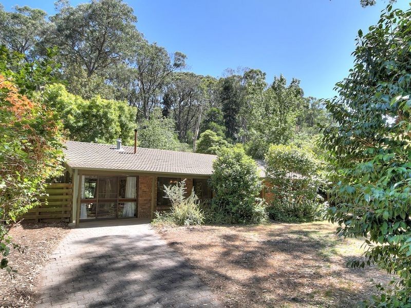 8 Cox Creek Road, Crafers SA 5152