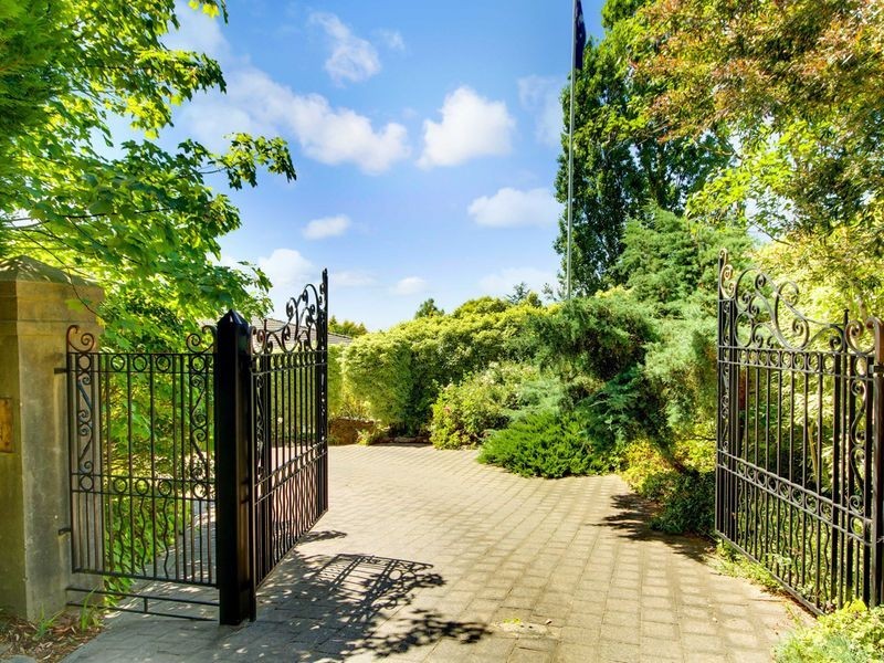 31 Waverley Ridge Road, Crafers West SA 5152