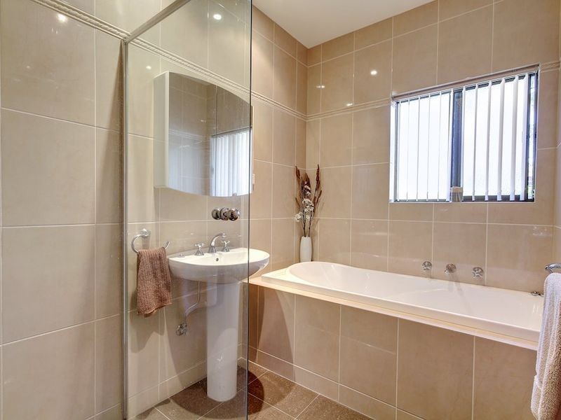 4 Oliphant Avenue, Oaklands Park SA 5046