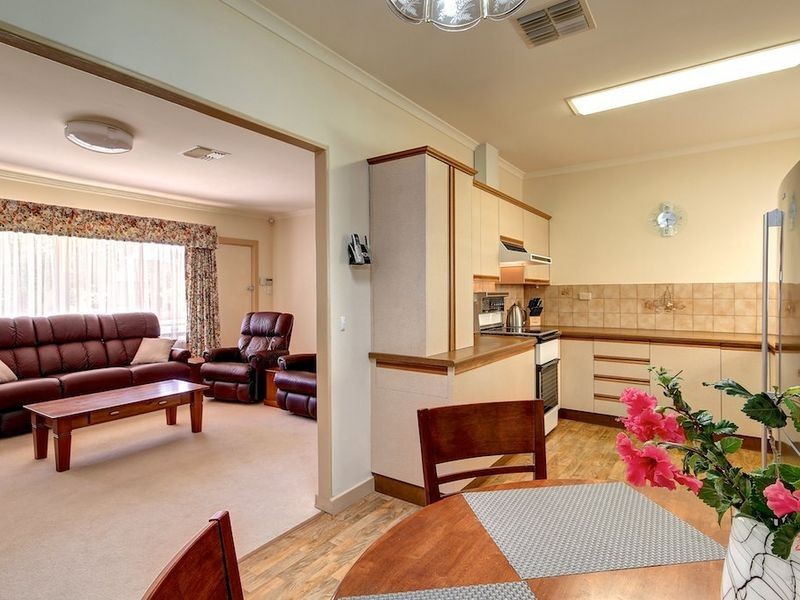 4 Oliphant Avenue, Oaklands Park SA 5046