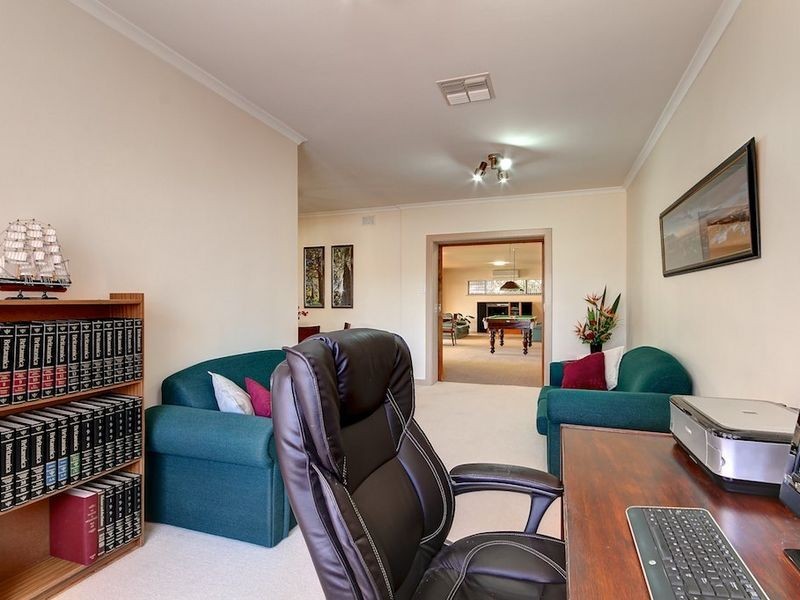 4 Oliphant Avenue, Oaklands Park SA 5046