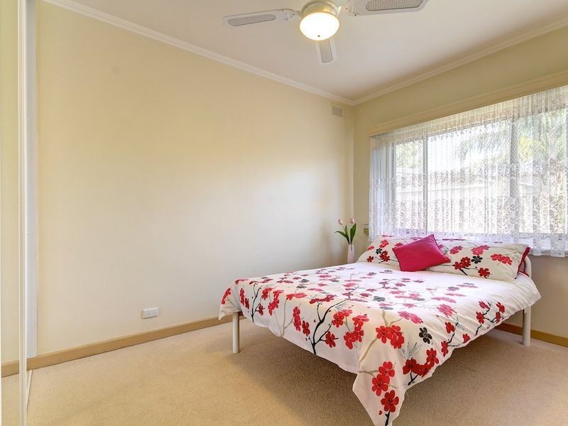 4 Oliphant Avenue, Oaklands Park SA 5046