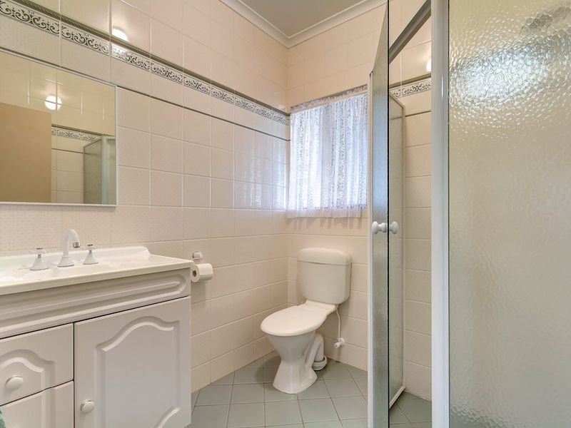 4 Oliphant Avenue, Oaklands Park SA 5046