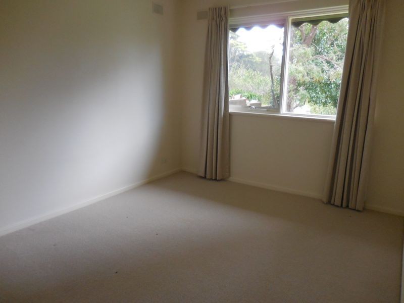 8 Devon Drive, Coromandel Valley SA 5051