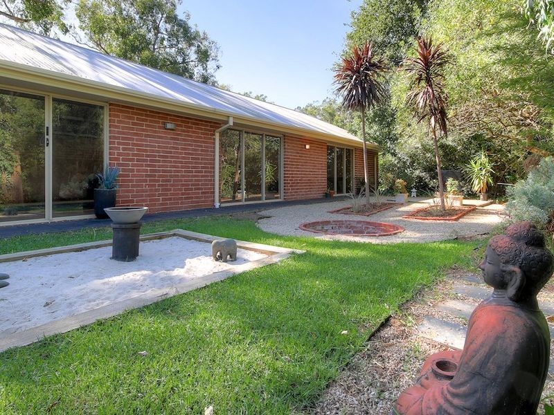 4 Shurdington Road, Crafers SA 5152