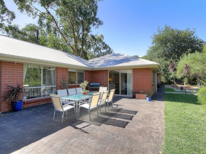 4 Shurdington Road, Crafers SA 5152