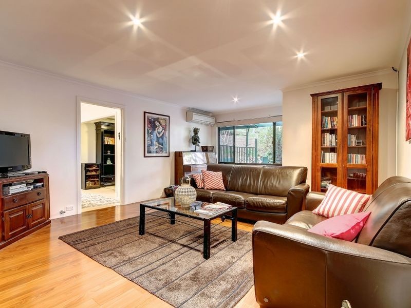 5 Elborough Avenue, Uraidla SA 5142