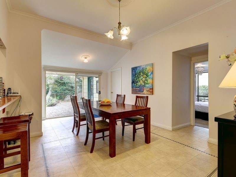 5 Elborough Avenue, Uraidla SA 5142