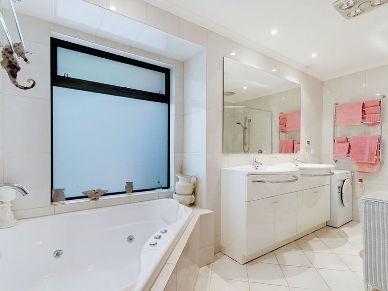 50 Avenue Road, Stirling SA 5152