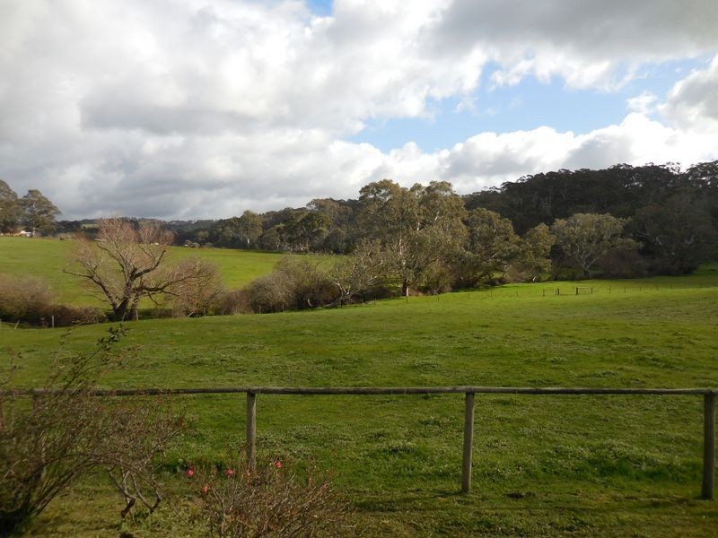 27 Ambleside Road, Hahndorf SA 5245