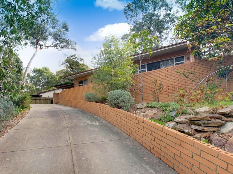 4 Rustic Avenue, Coromandel Valley SA 5051