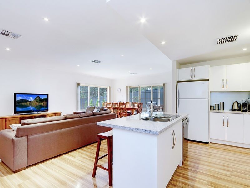 16A Oak Avenue, Bridgewater SA 5155