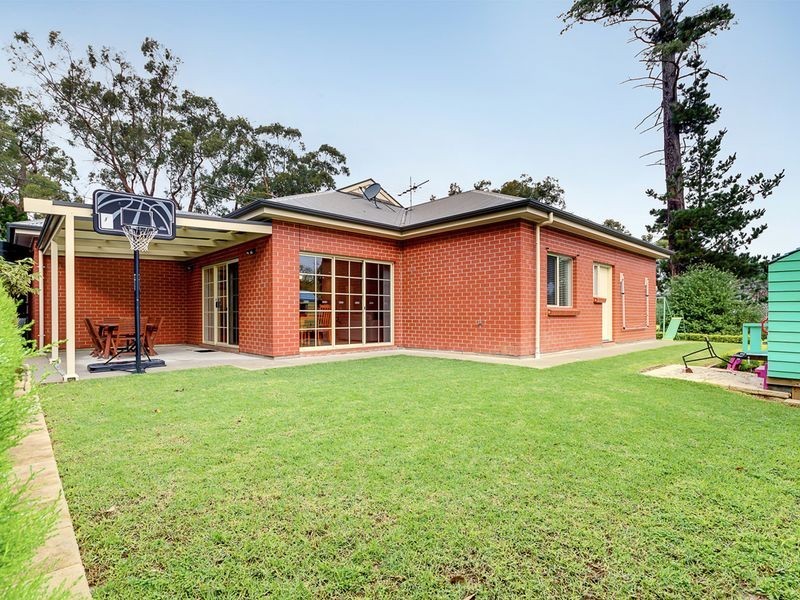 16A Oak Avenue, Bridgewater SA 5155