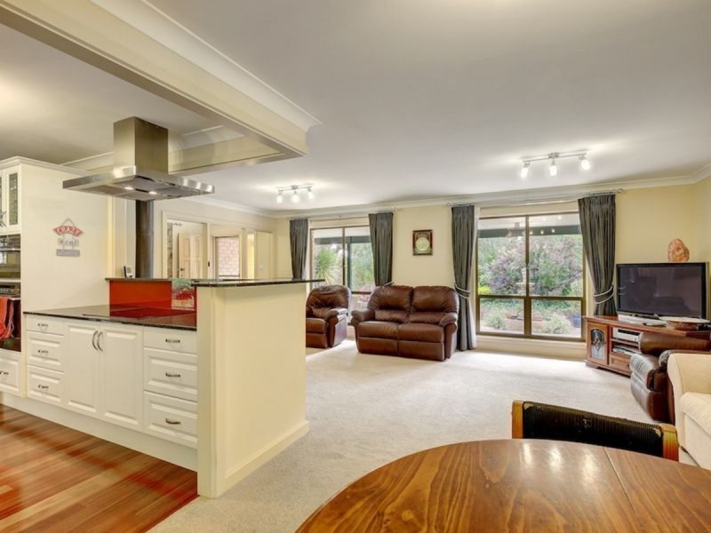 19 Nioka Drive, Ironbank SA 5153
