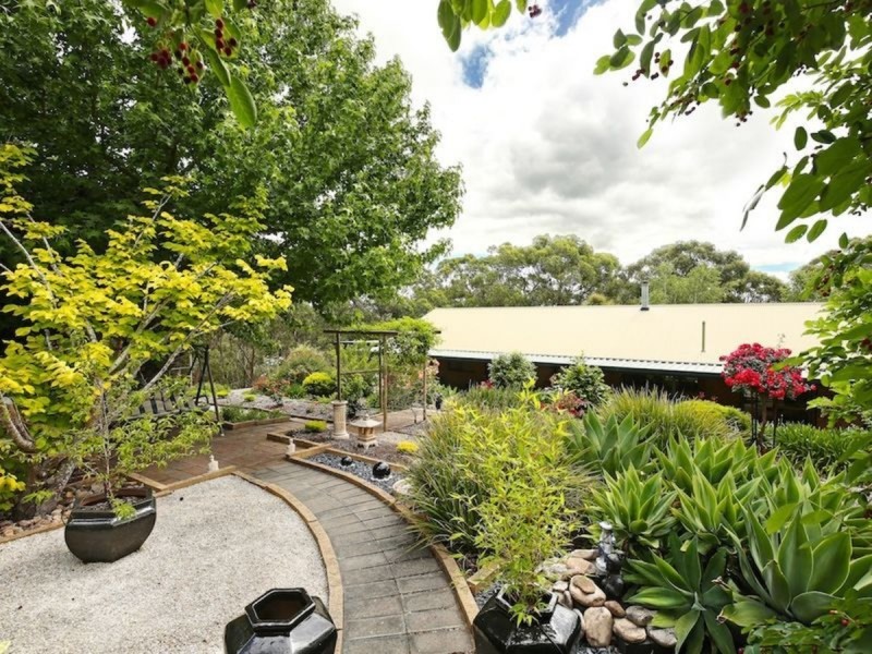 19 Nioka Drive, Ironbank SA 5153