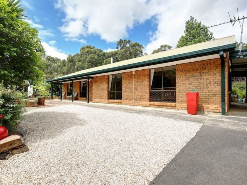 19 Nioka Drive, Ironbank SA 5153