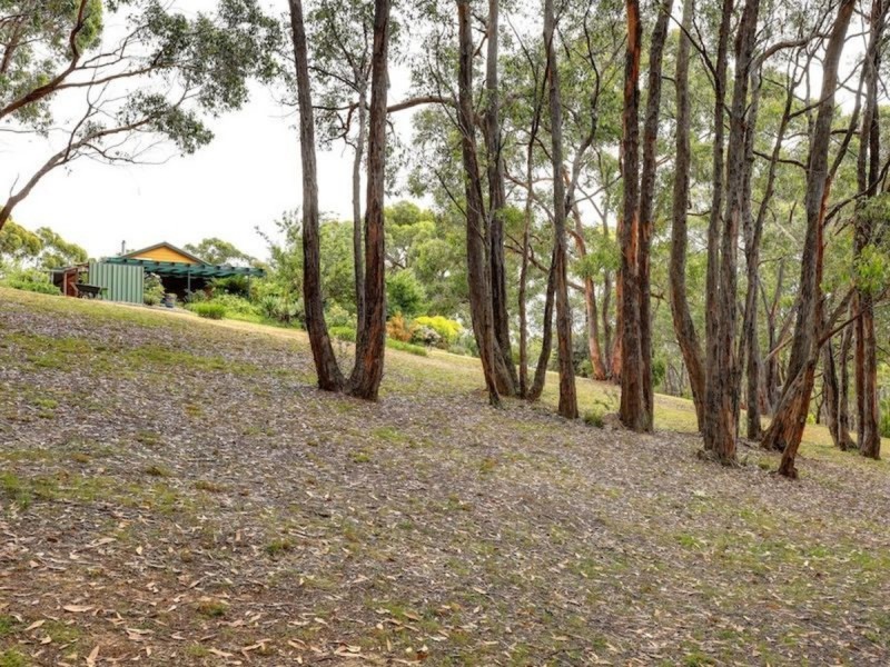 19 Nioka Drive, Ironbank SA 5153