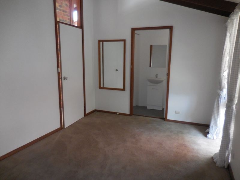 6 Yacka Road, Aldgate SA 5154