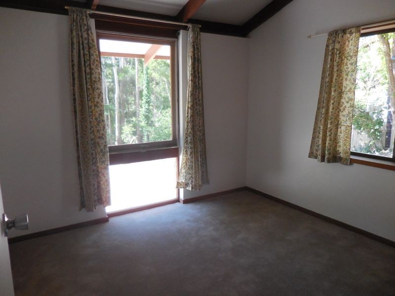 6 Yacka Road, Aldgate SA 5154