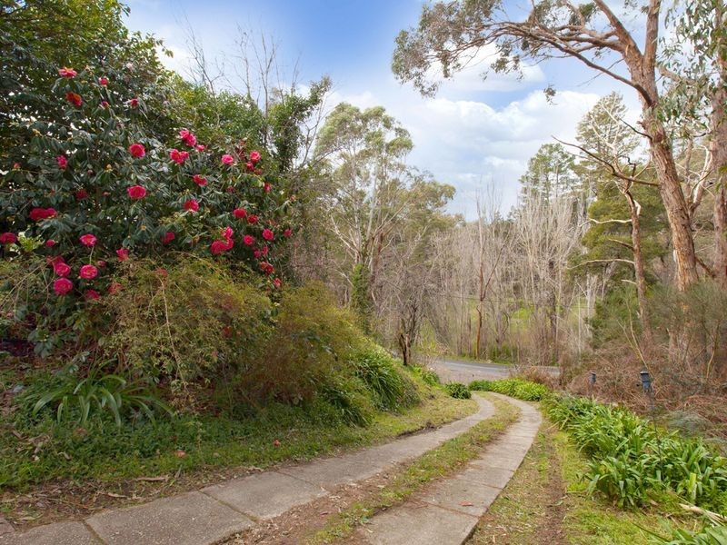 24 Cave Avenue, Bridgewater SA 5155