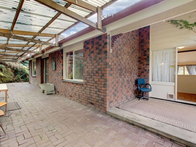 24 Cave Avenue, Bridgewater SA 5155