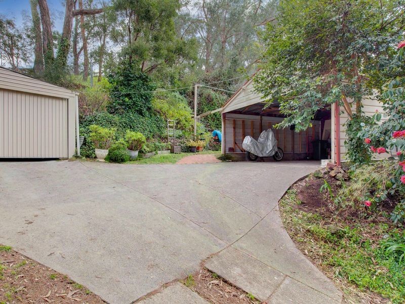 24 Cave Avenue, Bridgewater SA 5155