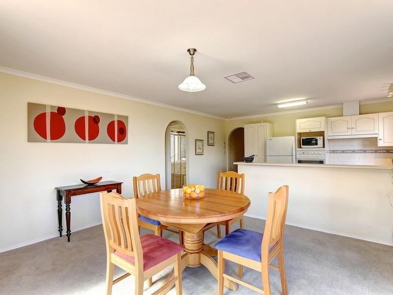 13 Spring Park Circuit, Aberfoyle Park SA 5159