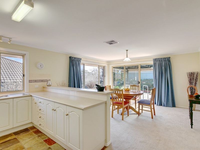 13 Spring Park Circuit, Aberfoyle Park SA 5159