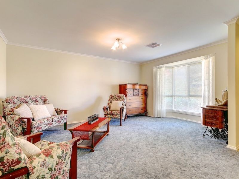 13 Spring Park Circuit, Aberfoyle Park SA 5159