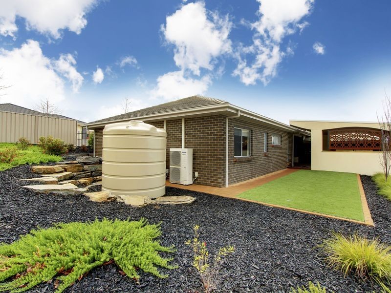 2 Highland Street, Mount Barker SA 5251