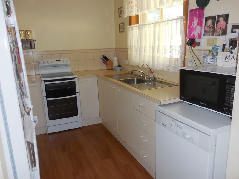 16 Mountford Avenue, Bridgewater SA 5155