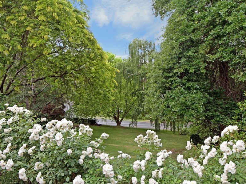 4 Schocroft Avenue, Crafers SA 5152