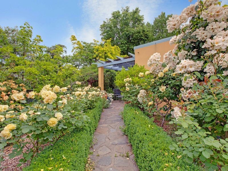 4 Schocroft Avenue, Crafers SA 5152