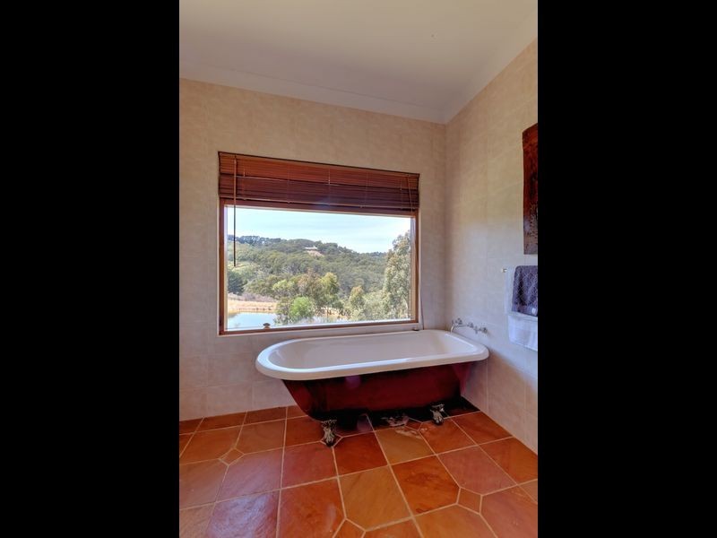 37 Charlick Road, Crafers West SA 5152