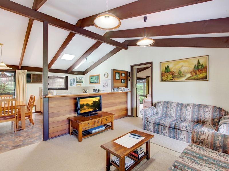 4 Railway Avenue, Bridgewater SA 5155