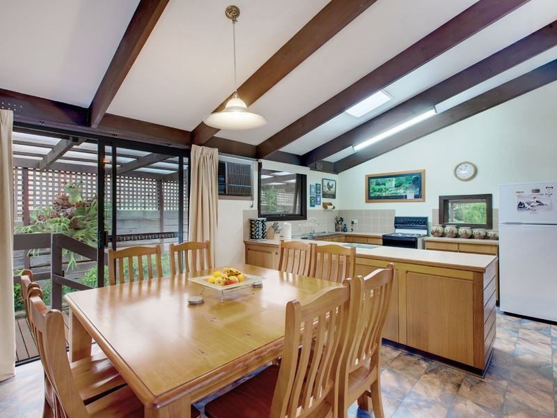 4 Railway Avenue, Bridgewater SA 5155