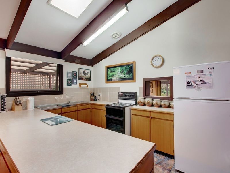 4 Railway Avenue, Bridgewater SA 5155