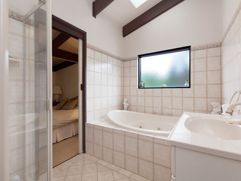 4 Railway Avenue, Bridgewater SA 5155