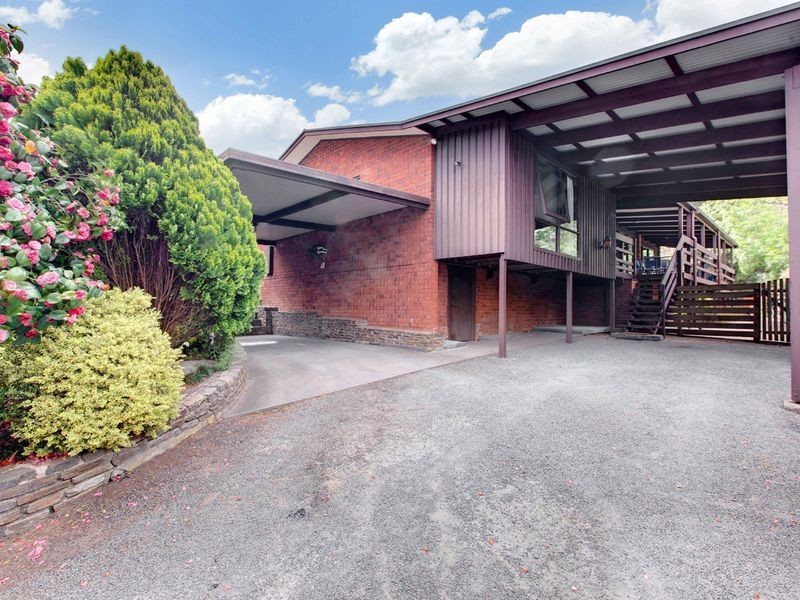 4 Railway Avenue, Bridgewater SA 5155