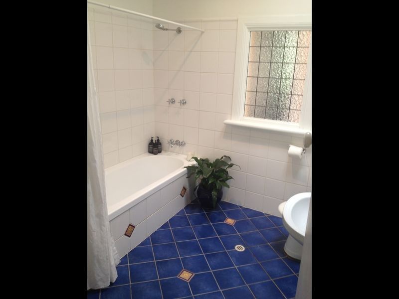 10 Glenside Road, Crafers SA 5152