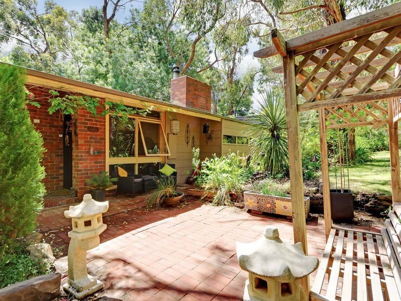 13 First Avenue, Bridgewater SA 5155